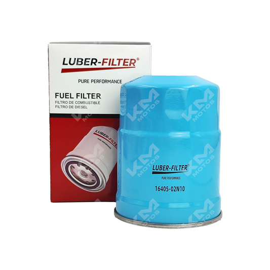 Filtro de combustible enroscable para Nissan, marca KM Motos, reemplazo LFF8933, muestra el filtro y su conexión.