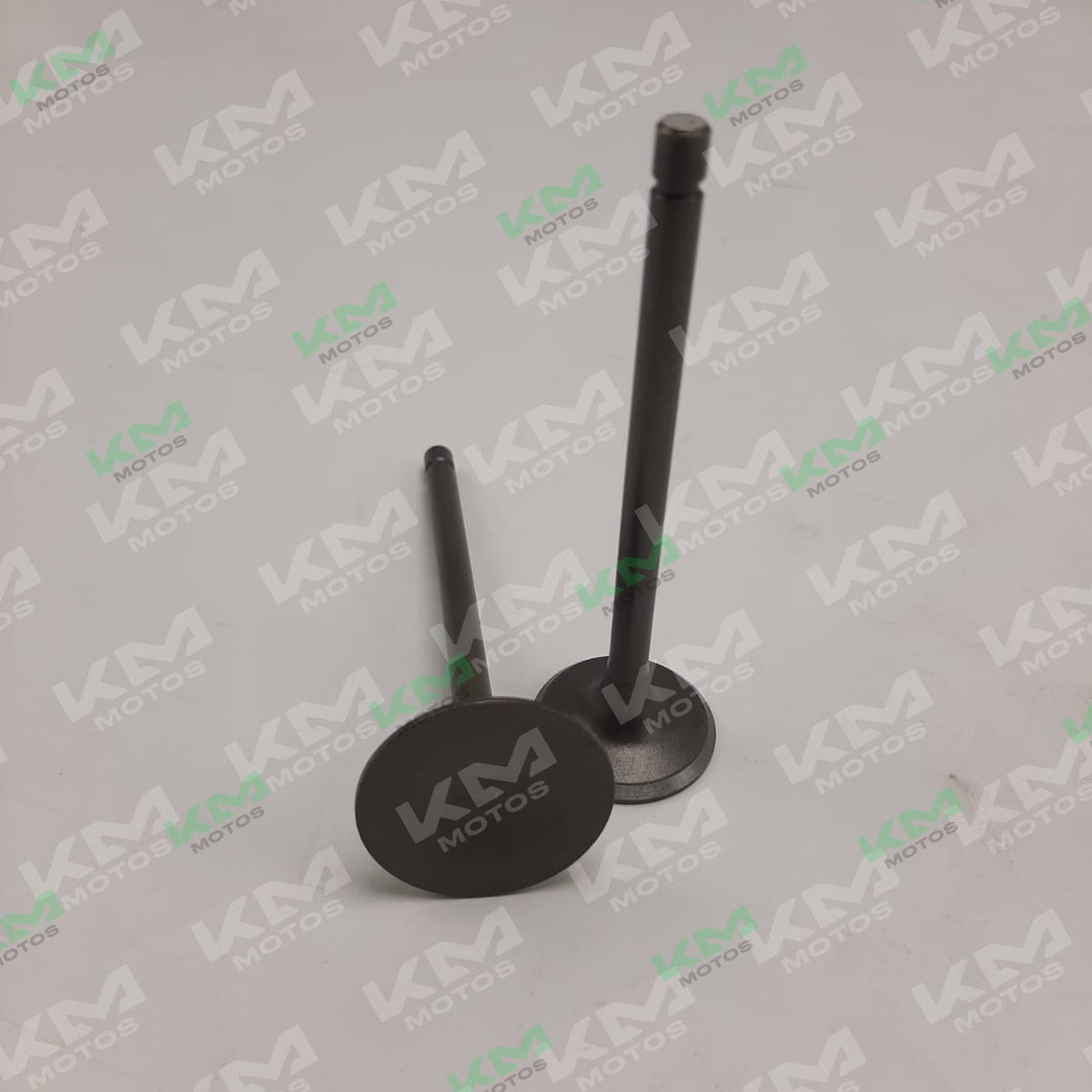 Válvula de admisión y escape universal para motor CG200, XL200 y Shineray 200, de 63.5mm, en imagen.