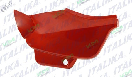 Cubierta izquierda roja para sistema de chasis FT150 Italika, parte original F13010127, con acabado en color rojo brillante.