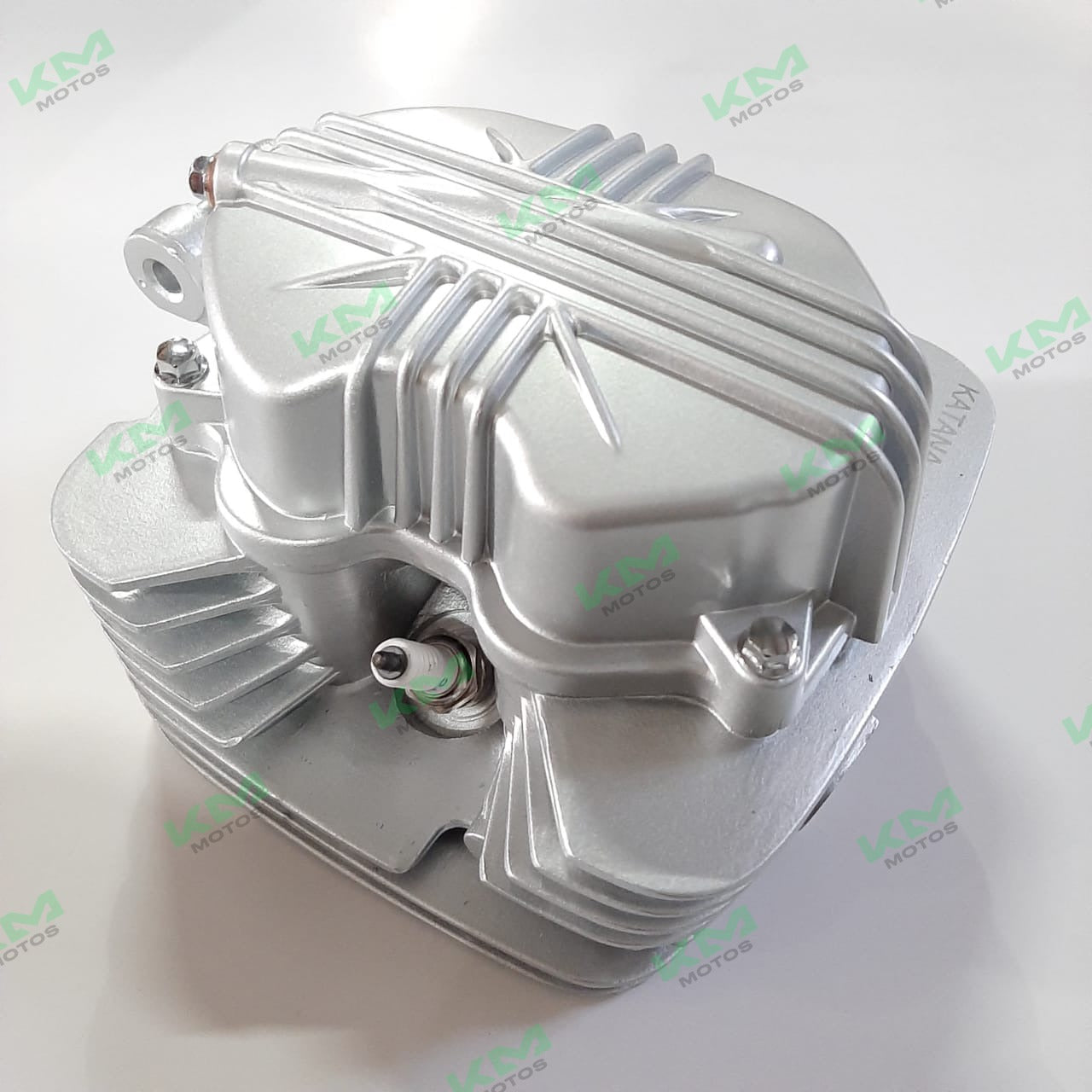 Culata Hanzo TX200/DM200/ZF/200GYA, pieza de motor en metal con detalles y textura visible en la imagen.