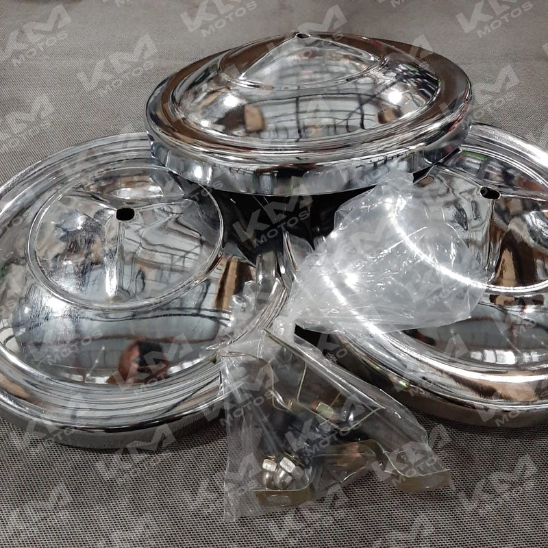Copas de lujo para rin de mototaxi cromadas, marca Universal, con acabado brillante y diseño elegante para motos.