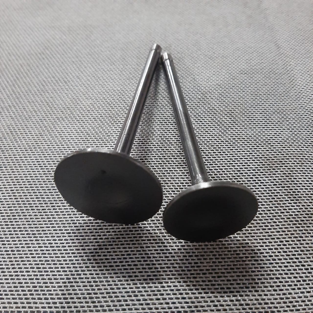 VALVULA DE ADMISION Y ESCAPE CG200/TX200/DM200/GYA 67MM 198CC