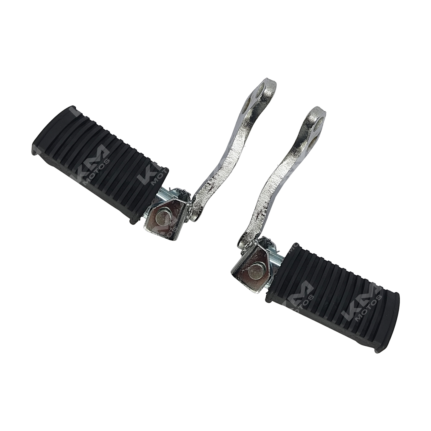 Estribo metálico delantero para motocicleta GN125 de la marca KM Motos, con estructura resistente y acabado en metal brillante.