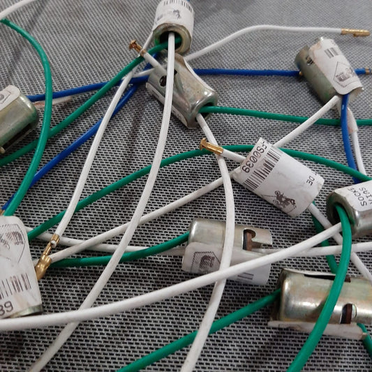 SOCKET DE VIAS UNIVERSAL