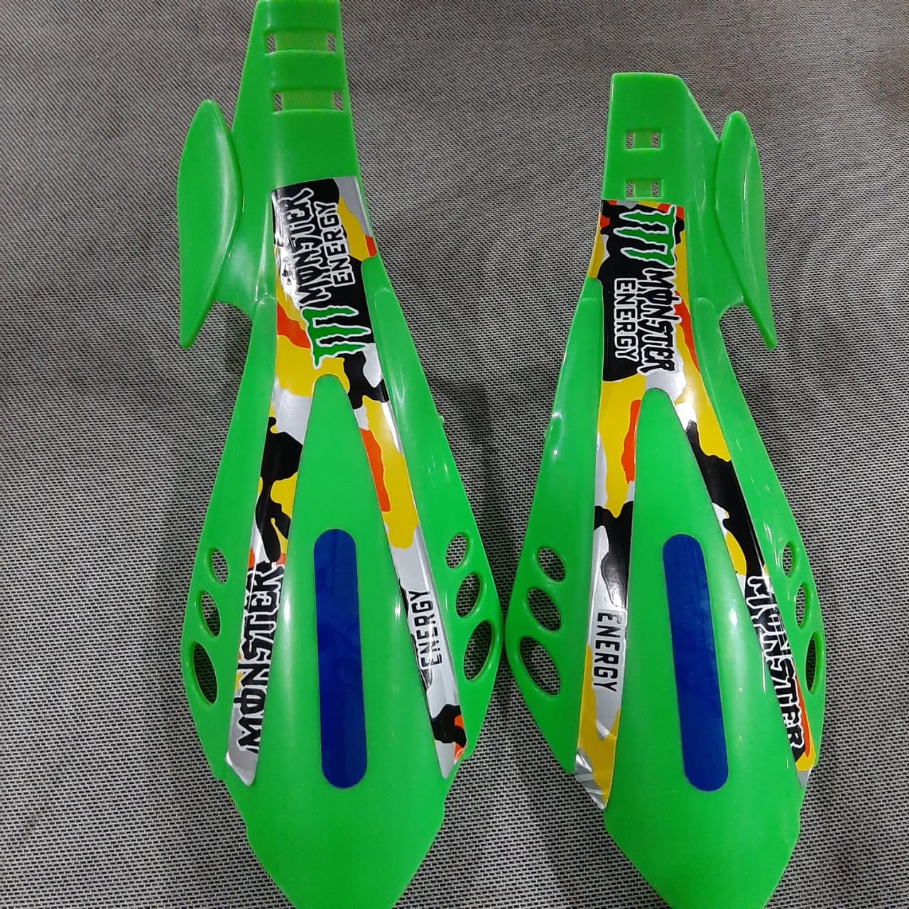 PROTECTOR DE PUNOS PLASTICOS VERDE