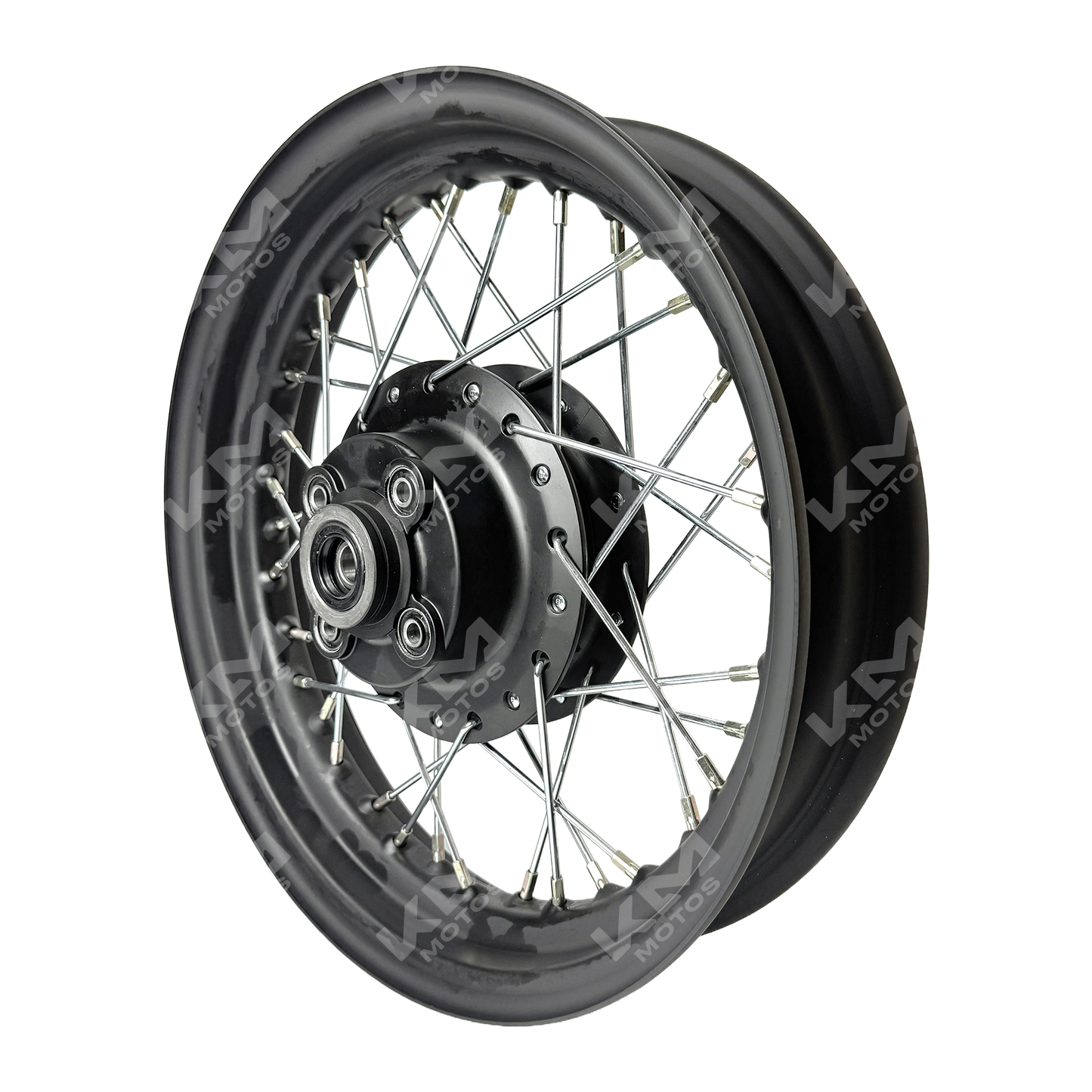 Rin trasero armado DM150 de KM Motos, rueda de motocicleta con diseño resistente y acabado metálico visible en la imagen.