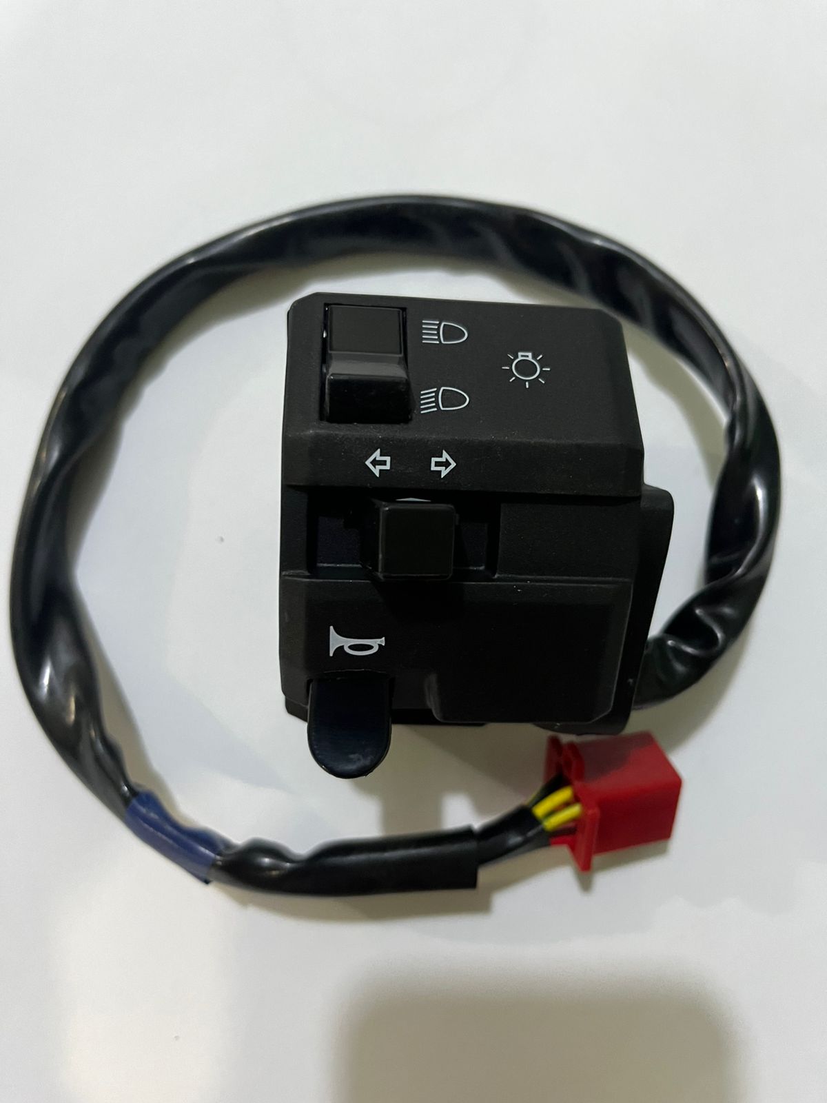 MANDO IZQUIERDO BOXER150/DISCOVER/XCD/PLATINA100