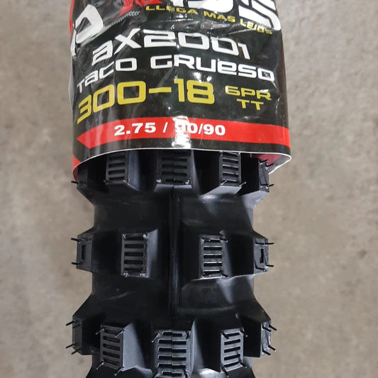 Llanta para tractor KM Motos 3.00-18 AXUS, neumático resistente y de alta durabilidad para maquinaria agrícola.