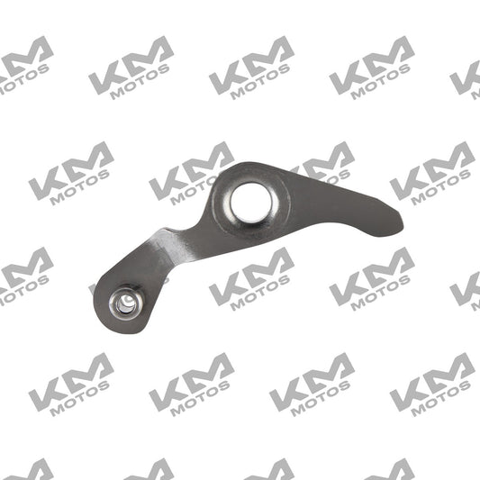 Brazo tensor de cadena Italika FT115, sistema de tracción original, con componentes metálicos y ajuste para motocicleta Italika.