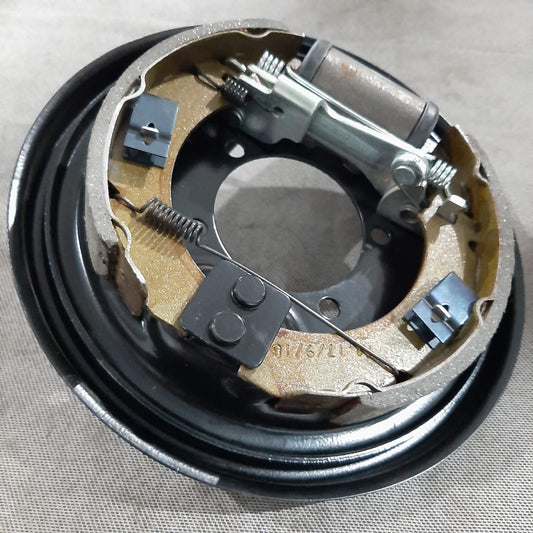 PLATO DE FRENO TRASERO COMPLETO RH RE205
