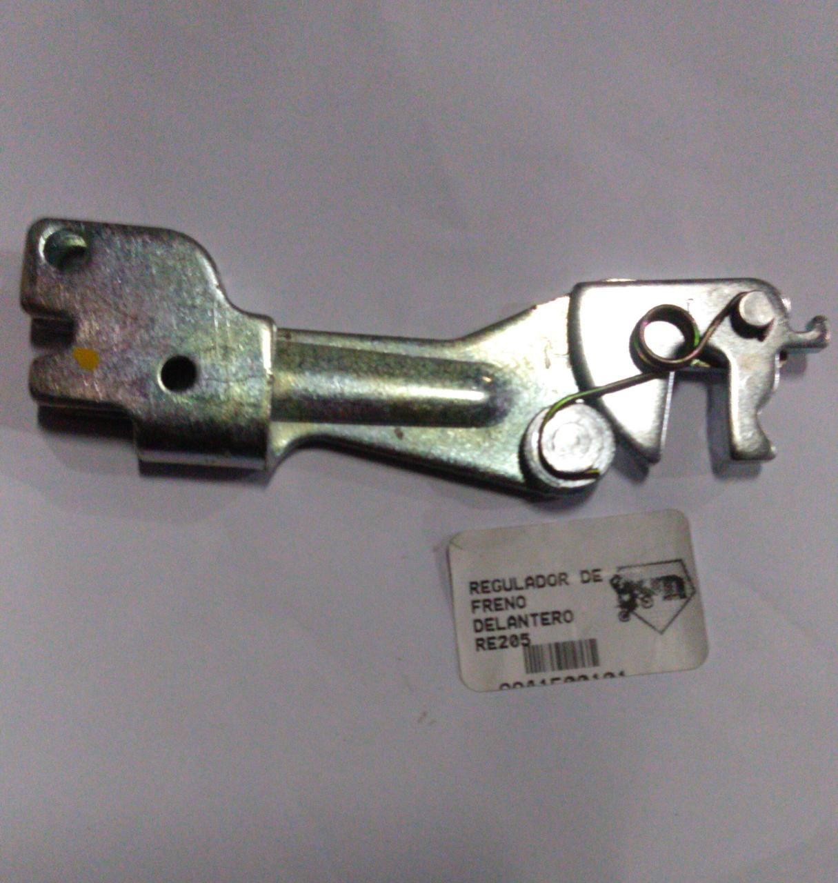 Regulador de freno delantero KMMOTOSHN RE 205 visible en la imagen.