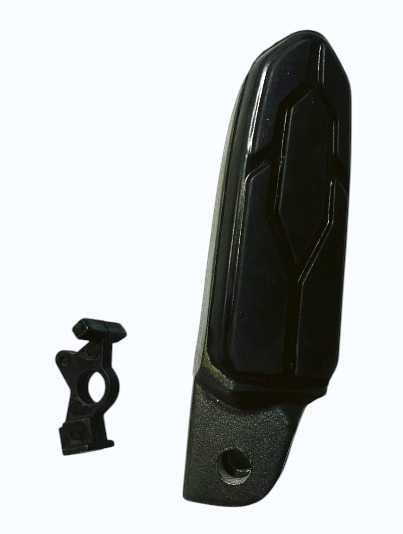 Base de estribo delantero grafito para Pulsar NS 200, RS 200 y 160 de Bajaj, con diseño resistente y compatible con modelos específicos.