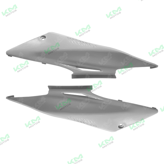 Tapadera lateral izquierda blanca para XM200Z de Universal, muestra la tapa lateral en color blanco y su diseño.