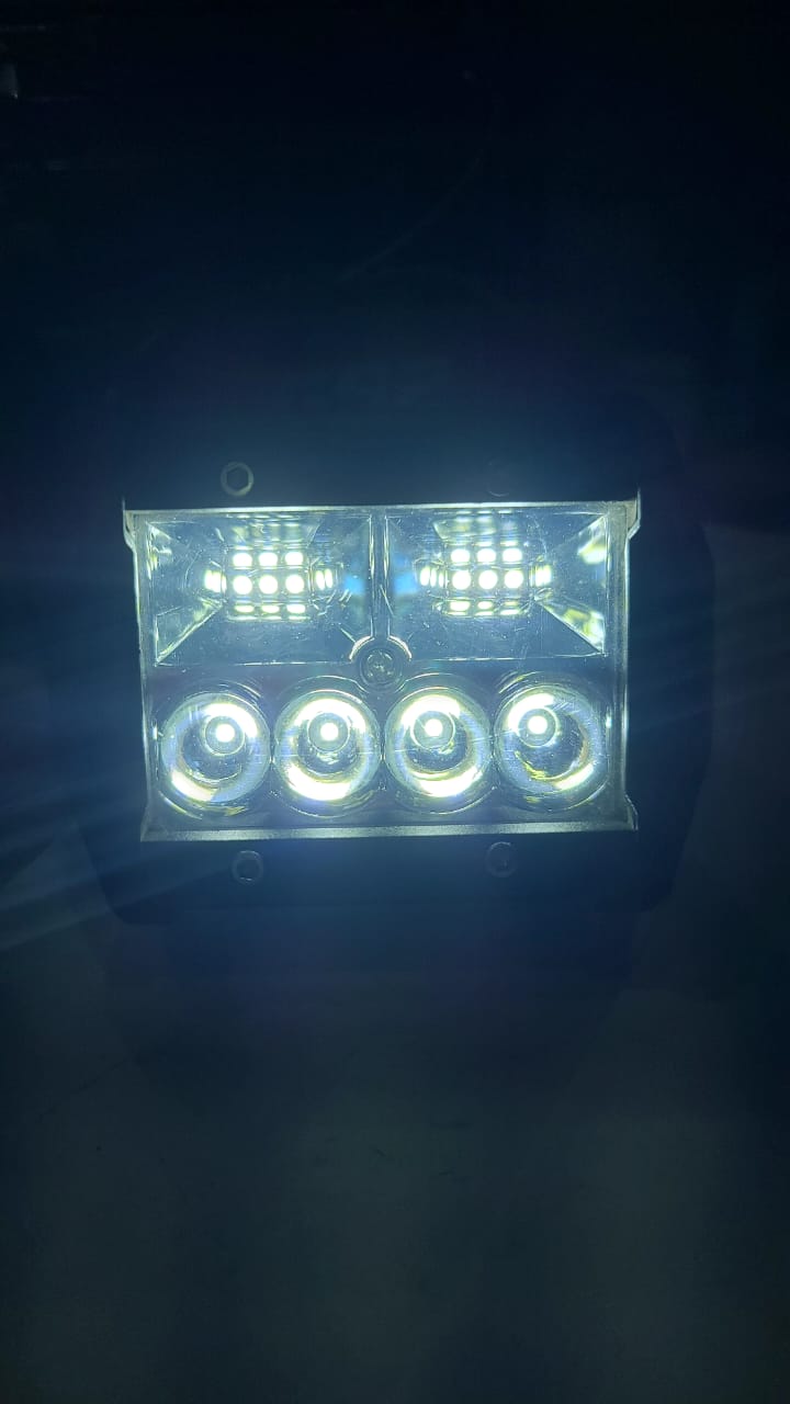 LUZ LED 4+2P BARRA METAL 30W + FLASH - KMMOTOSHN