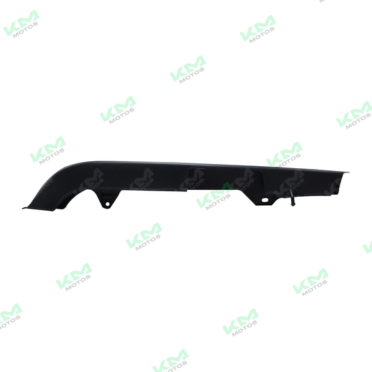 Cubre cadena KM Motos HJ125-7 para protección de la cadena de motocicleta, en color negro y resistente.