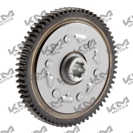 Engranaje de tracción primario Italika FT115 para sistema de motor, pieza original E13050040, con detalles visibles.