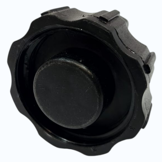 Tapón de tanque de gasolina Torito 205 FL 2012 de KMMOTOSHN, en color negro, muestra el tapón de gasolina para motocicleta.