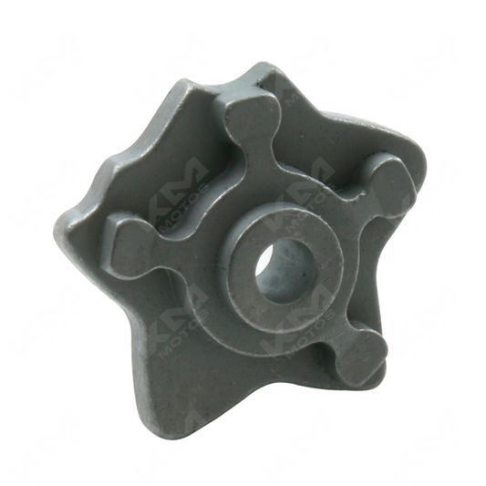 PLACA SUJETADORA DE TAMBOR FT125/XFT125/FT125 NEW SPORT/FT125 CLASICA/RC150/RC150 GT/150Z/150SZ/250Z/FT125TS