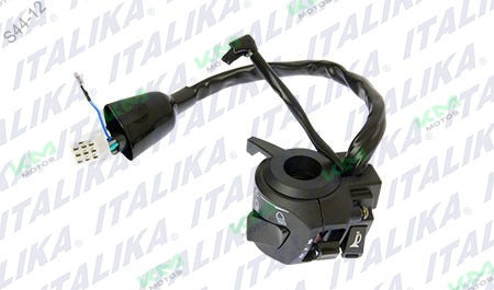 Conjunto de mando izquierdo para sistema eléctrico Italika FT150 GT en color grafito, pieza original F04040126.