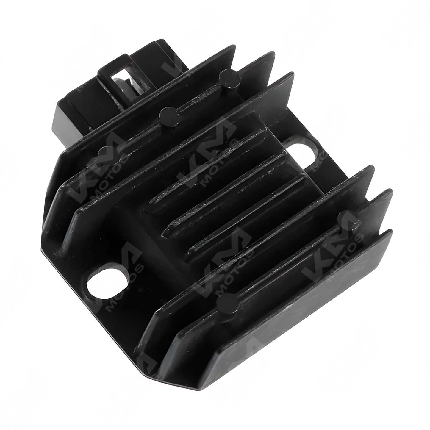 Regulador de voltaje Vort-X 200 de KM Motos, componente para reparación y mantenimiento de motos, con conexiones visibles.