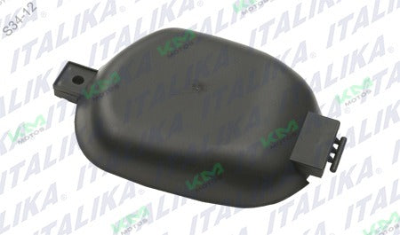 Cubierta de cajuela original ITALIKA para CS125 XS125 LED, sistema de chasis con acabado en color negro en la imagen.