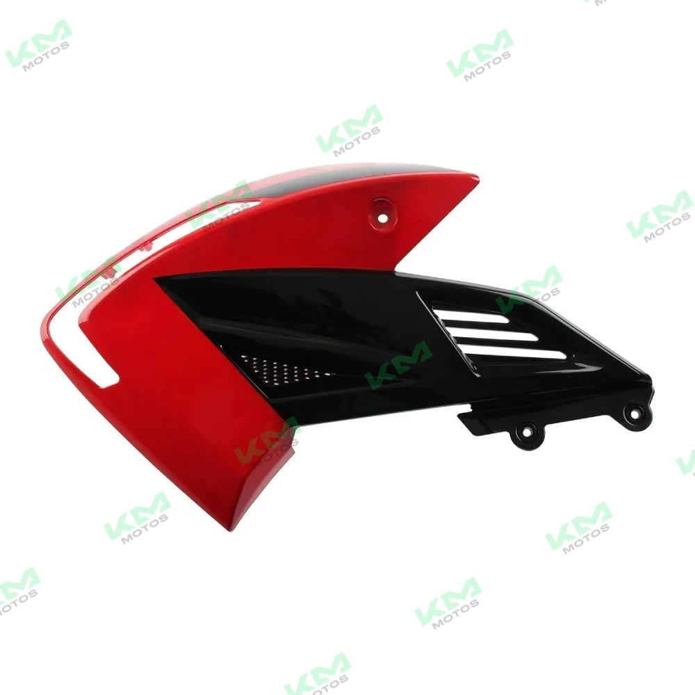 Cubierta de tanque izquierda para DT200 Sport de Italika, en color rojo y negro, parte del sistema de chasis.