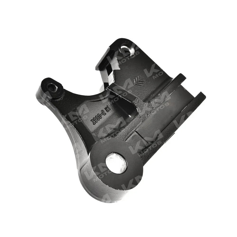 Soporte de caliper trasero para 250Z en color grafito, muestra la pieza metálica con detalles en acabado oscuro.
