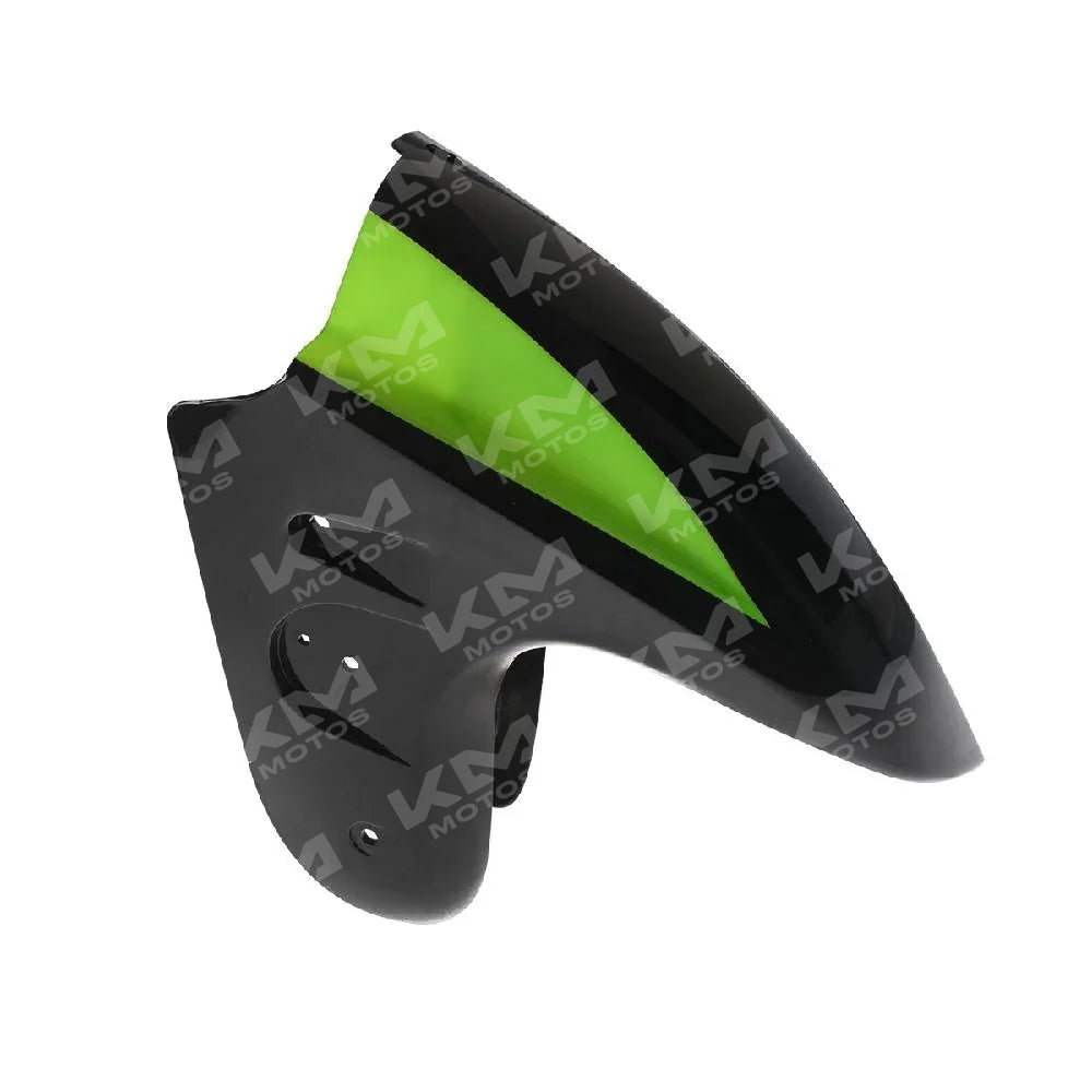 Guardafangos del Negro Verde DS150 LS, protección de neumáticos y carrocería, color negro y verde, imagen de frente.