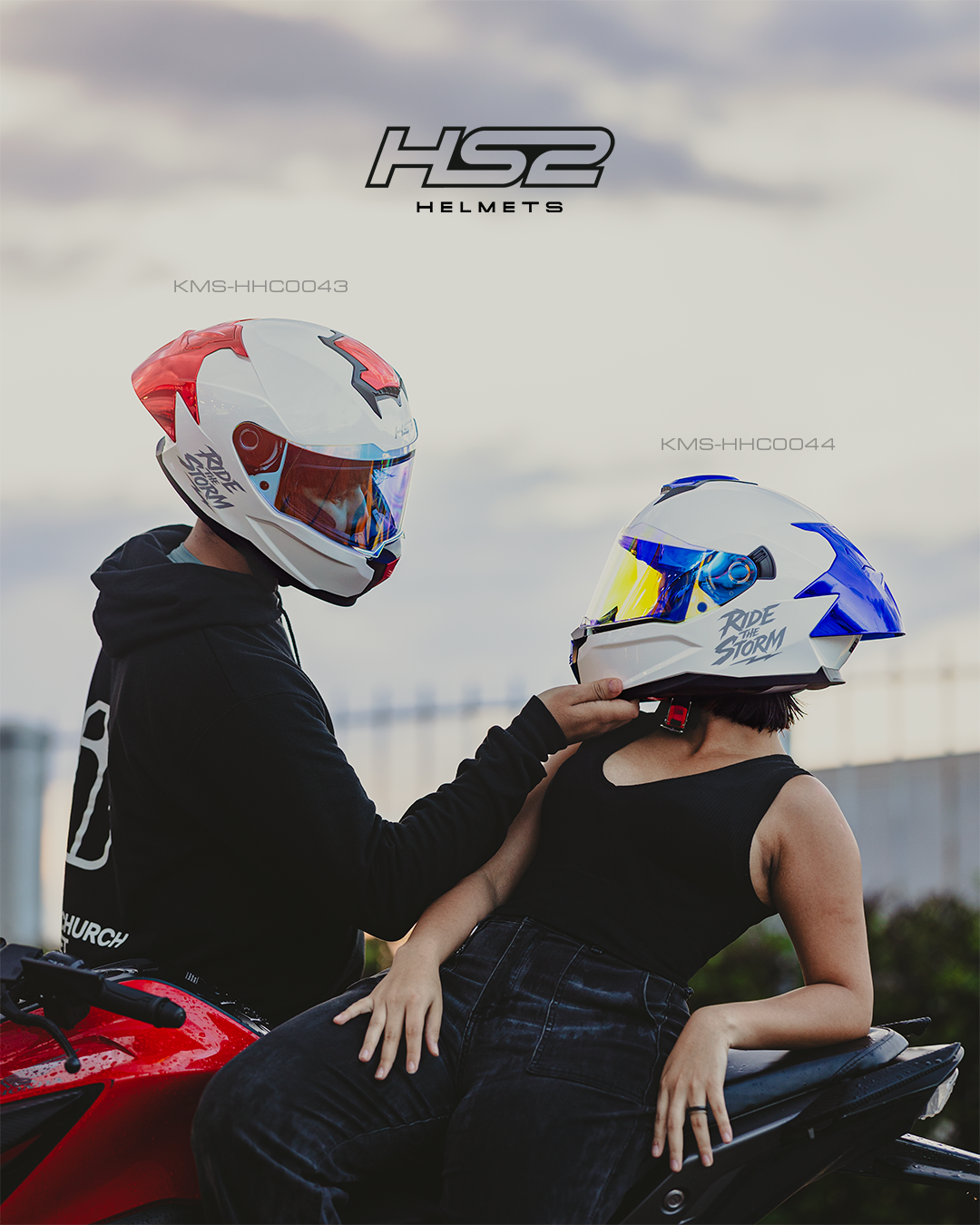 Casco integral HS2 Ride the Storm blanco con visera azul fotocromática, tamaño M, protección ECE/DOT, vista frontal.