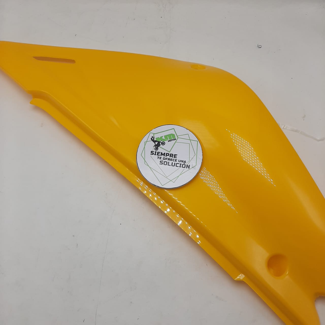 TAPADERAS LATERALES GTX200/KMF AMARILLAS