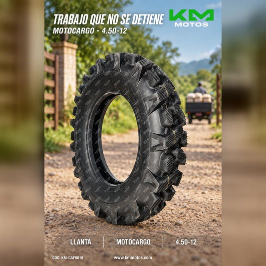 Llanta de motocicargo 4.50-12 de la marca KM Motos, muestra la banda de rodadura y estructura de la llanta.