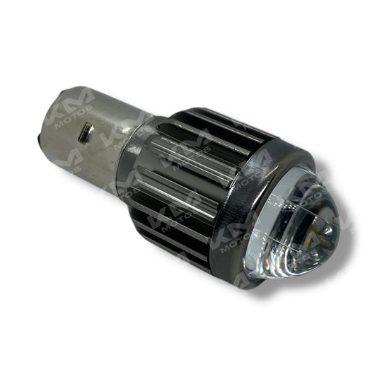 Luz LED de foco principal Universal con 2 colores y contactos BA20D, visible en la imagen.