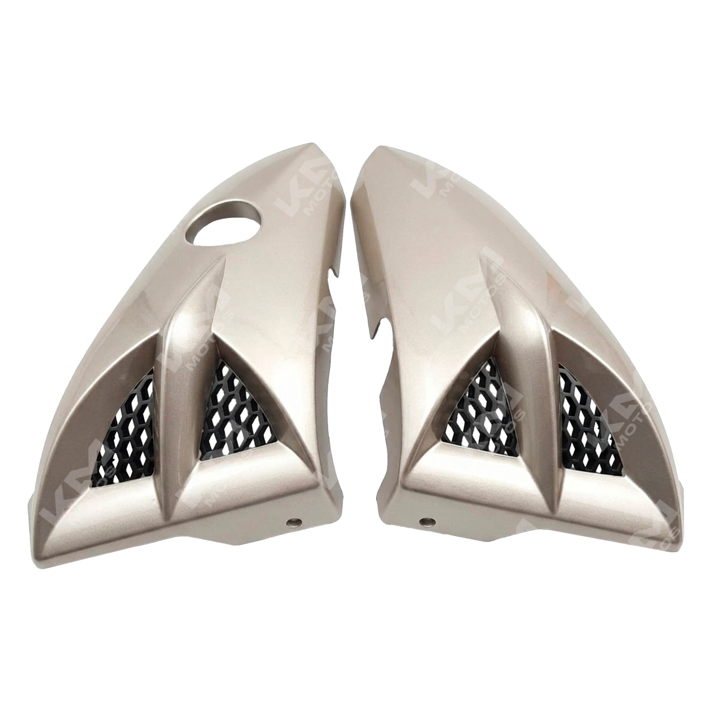 Protector de rompevientos gris para Yamaha YBR125 de la marca KM Motos, muestra el diseño y material del producto.