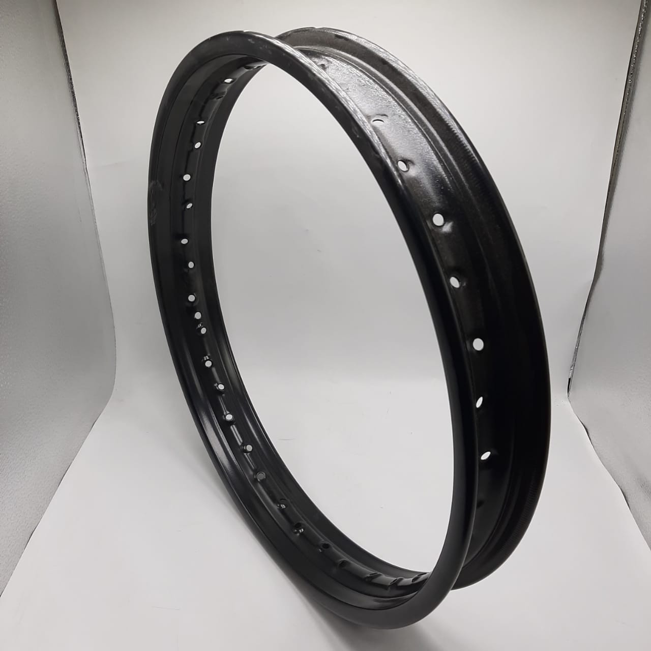 ARO 1.85*18 NEGRO