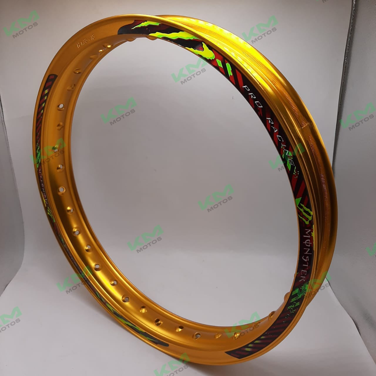 Aro de aluminio dorado para rines de 1.85x18, estilo universal, con acabado brillante y diseño sólido visible en la imagen.