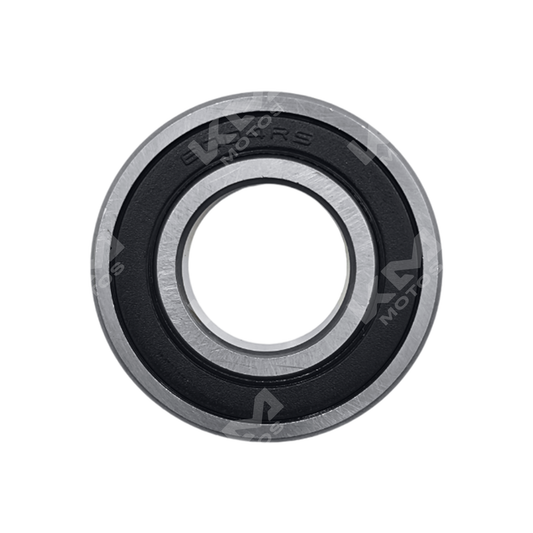Balinera KM Motos modelo 6004 para motocicletas, pieza de repuesto con acabado metálico y detalles en negro.