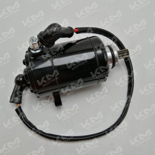 Motor de arranque Universal PS135/PS180, vista del motor con componentes visibles y conexión eléctrica en imagen.