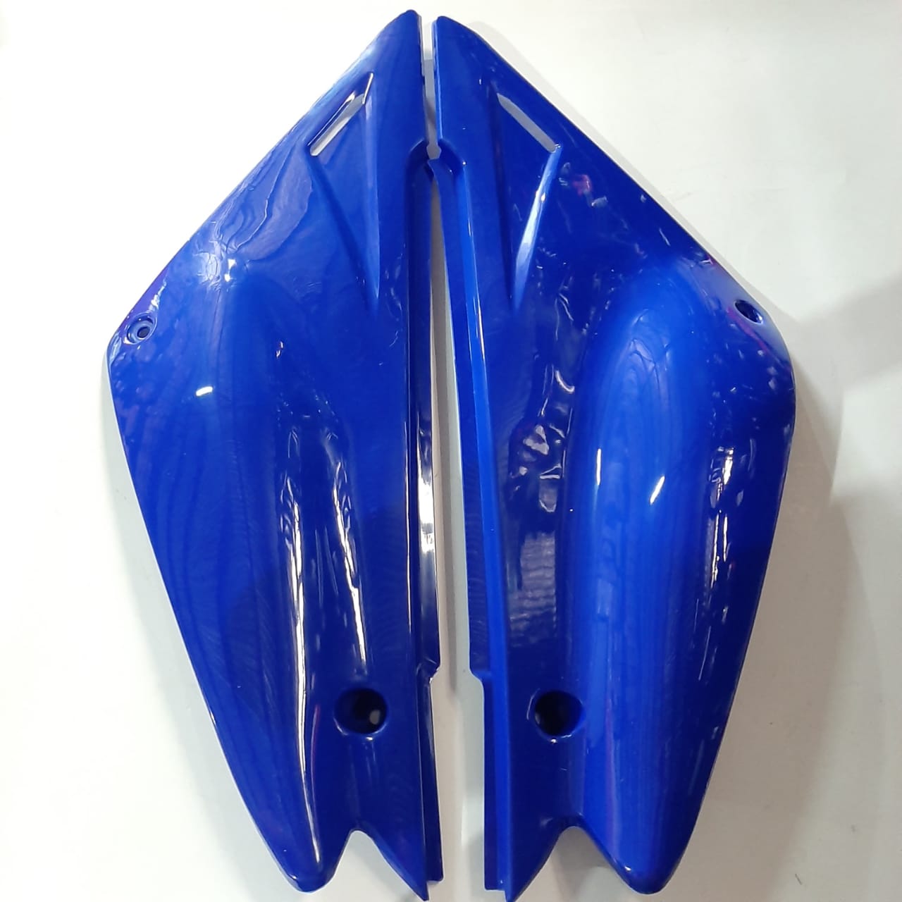 TAPADERAS LATERALES GXT200/KMF200 AZUL