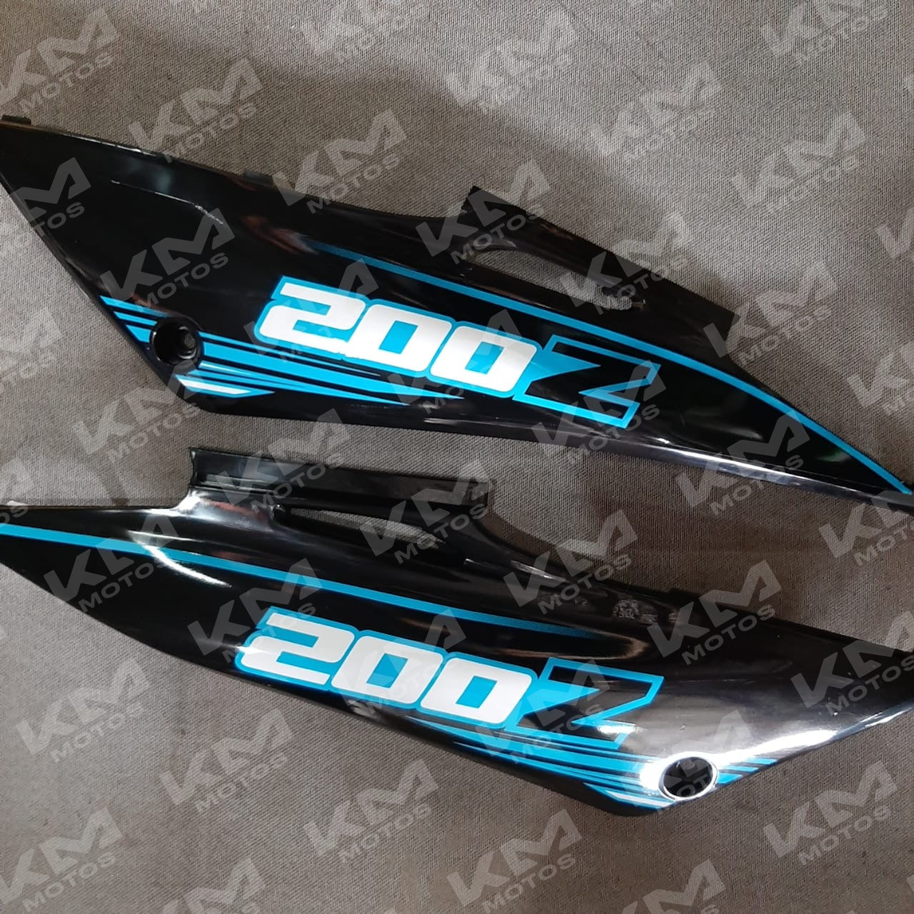 Tapaderas Laterales XM200Z Negra
