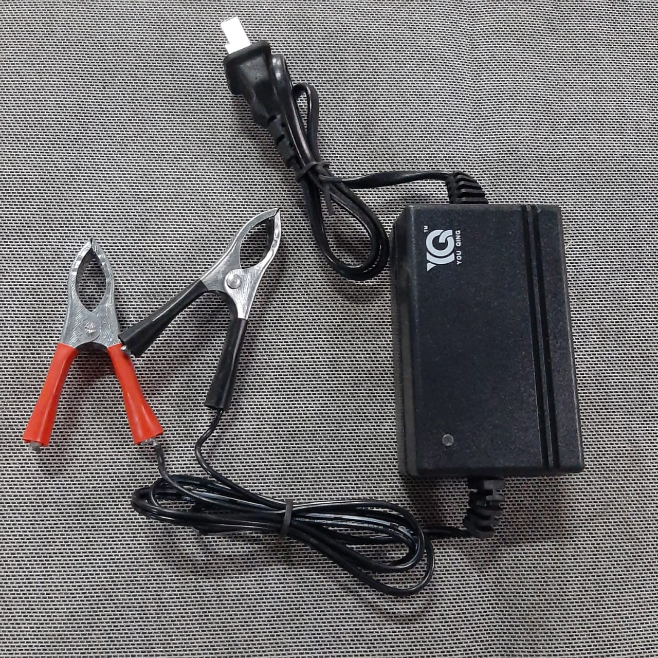 TRANSFORMADOR DE 110V- 12V + (CARGADOR DE BATERIA)