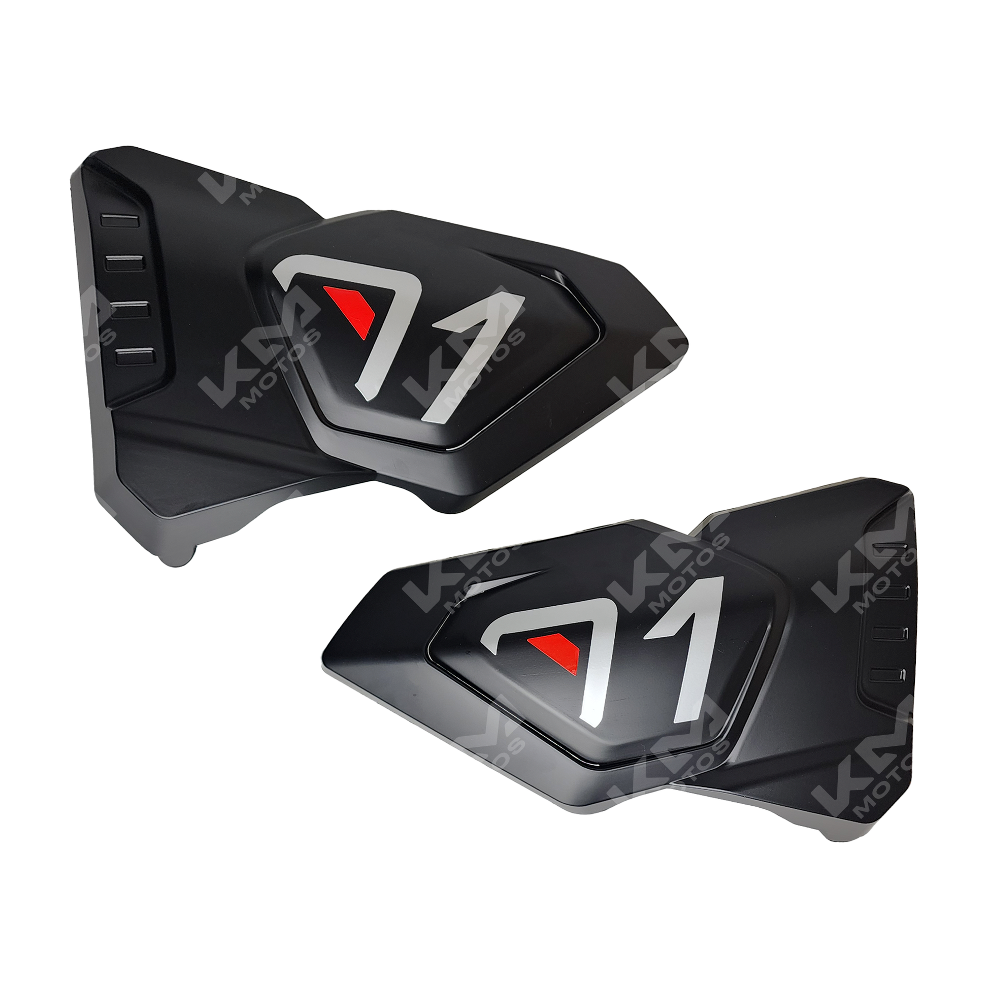 Tapadera lateral negra para motocicleta CG125 de KM Motos, muestra la pieza de plástico en detalle.