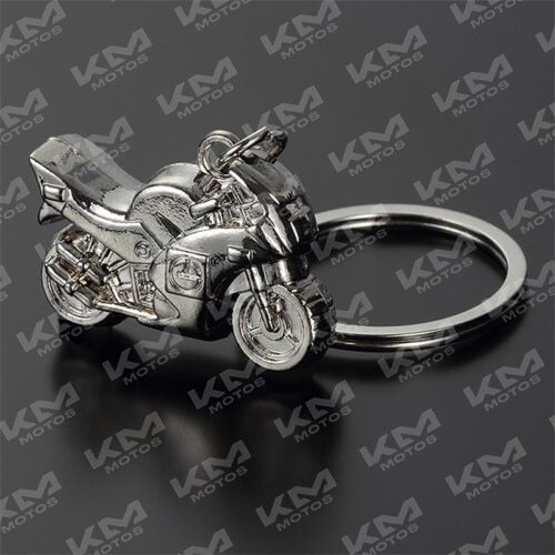 Llavero de metal Deluxe de Universal, accesorio universal con acabado metálico brillante y diseño duradero.