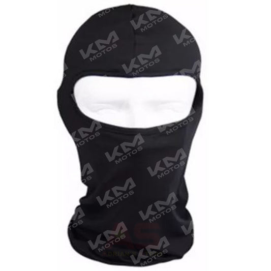Pasamontana de protección personal Intexma de la marca Universal, mostrando la prenda ajustada y cubriendo la cabeza y el rostro.