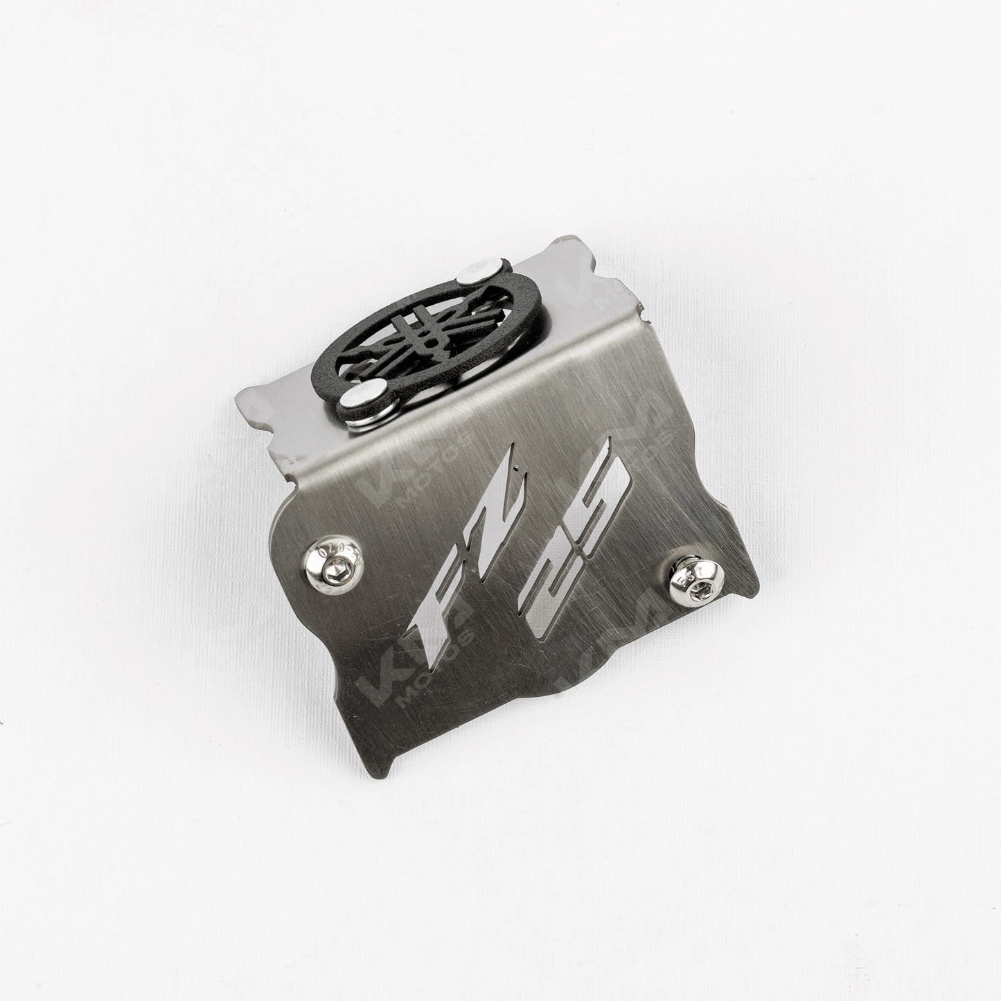 PROTECTOR DEPOSITO DE LIQUIDO DE FRENO DELANTERO FZ25 - KMMOTOSHN