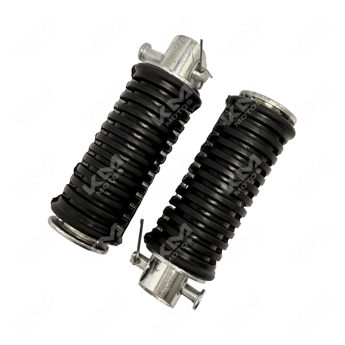 Estribos traseros para motocicleta Navi 110cc de KM Motos, accesorios de seguridad y soporte para la moto.