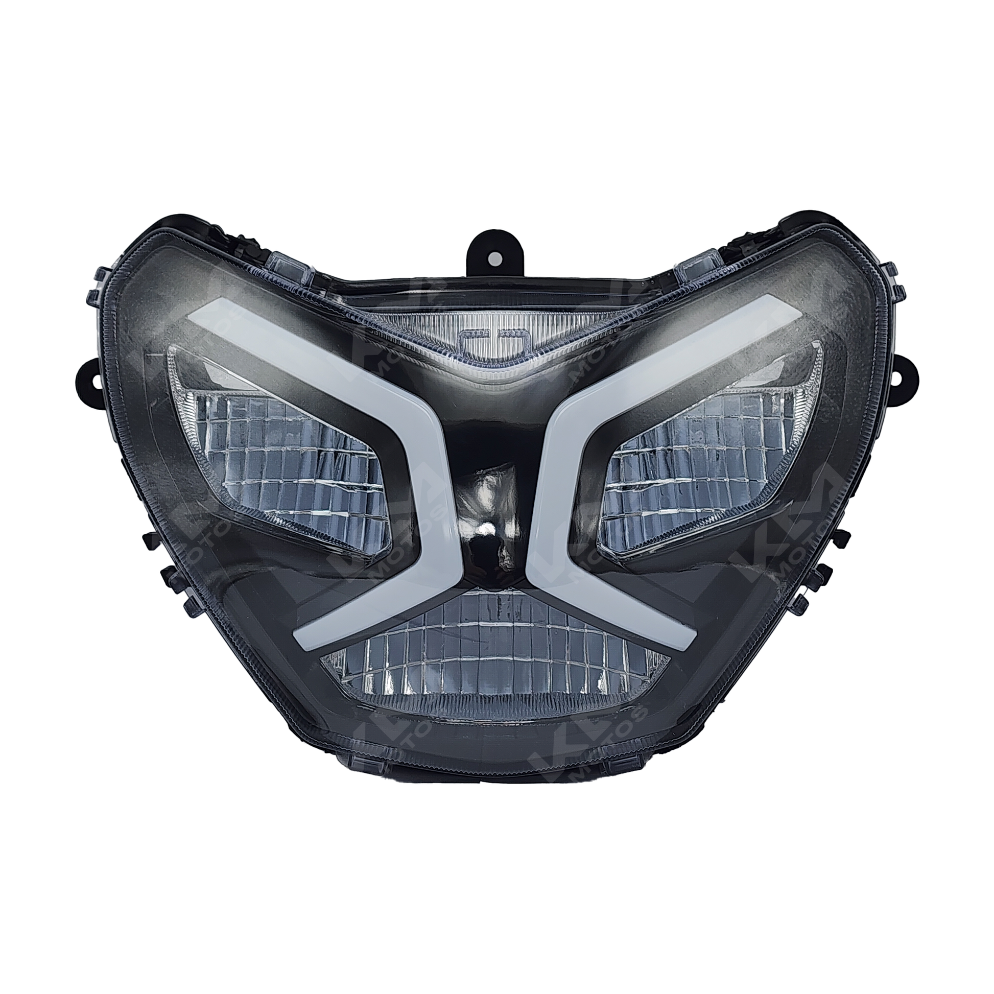 Motocicleta XENKAI SILVIN TVS RAIDER 125 en color negro con detalles en plateado, vista lateral.