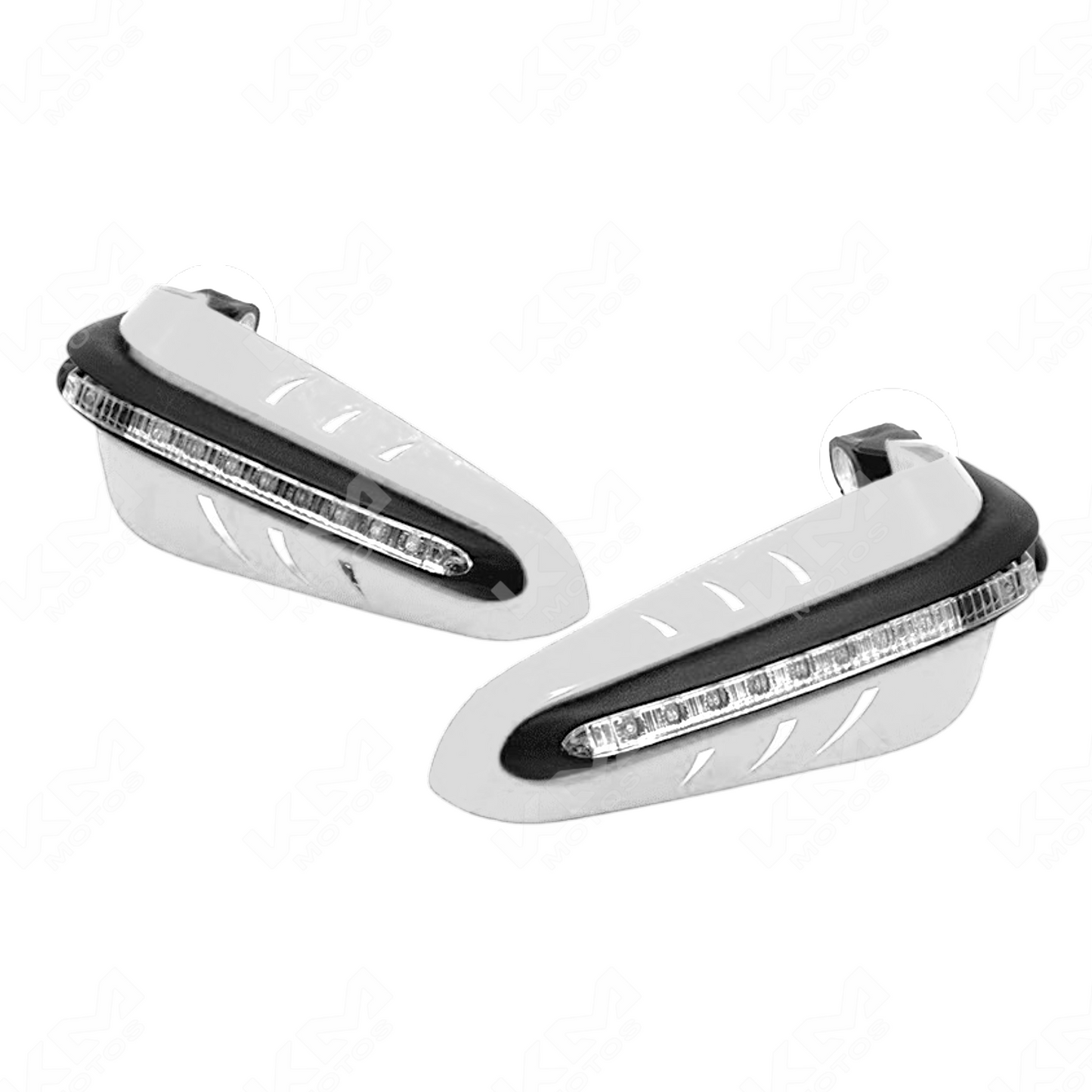 Protector de punos KM Motos con luces LED blancas, resistente y duradero, ideal para protección y visibilidad en motocicletas.