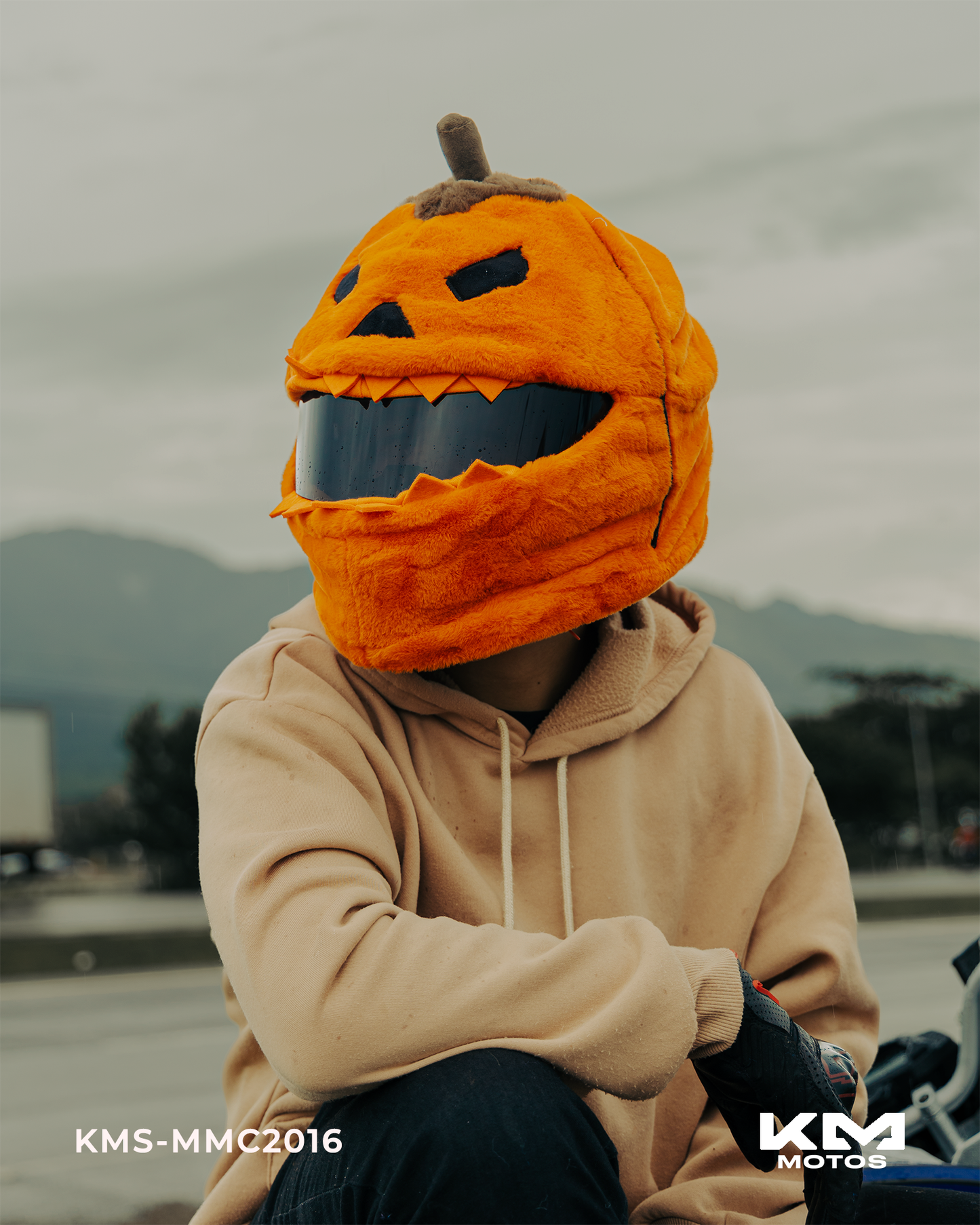 FUNDA P/CASCO UNIVERSAL HALLOWEEN KMS