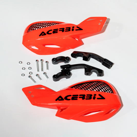 Protector de puños plásticos y maya Acerbis rojos para moto, de la marca KM Motos, en color rojo y diseño resistente.