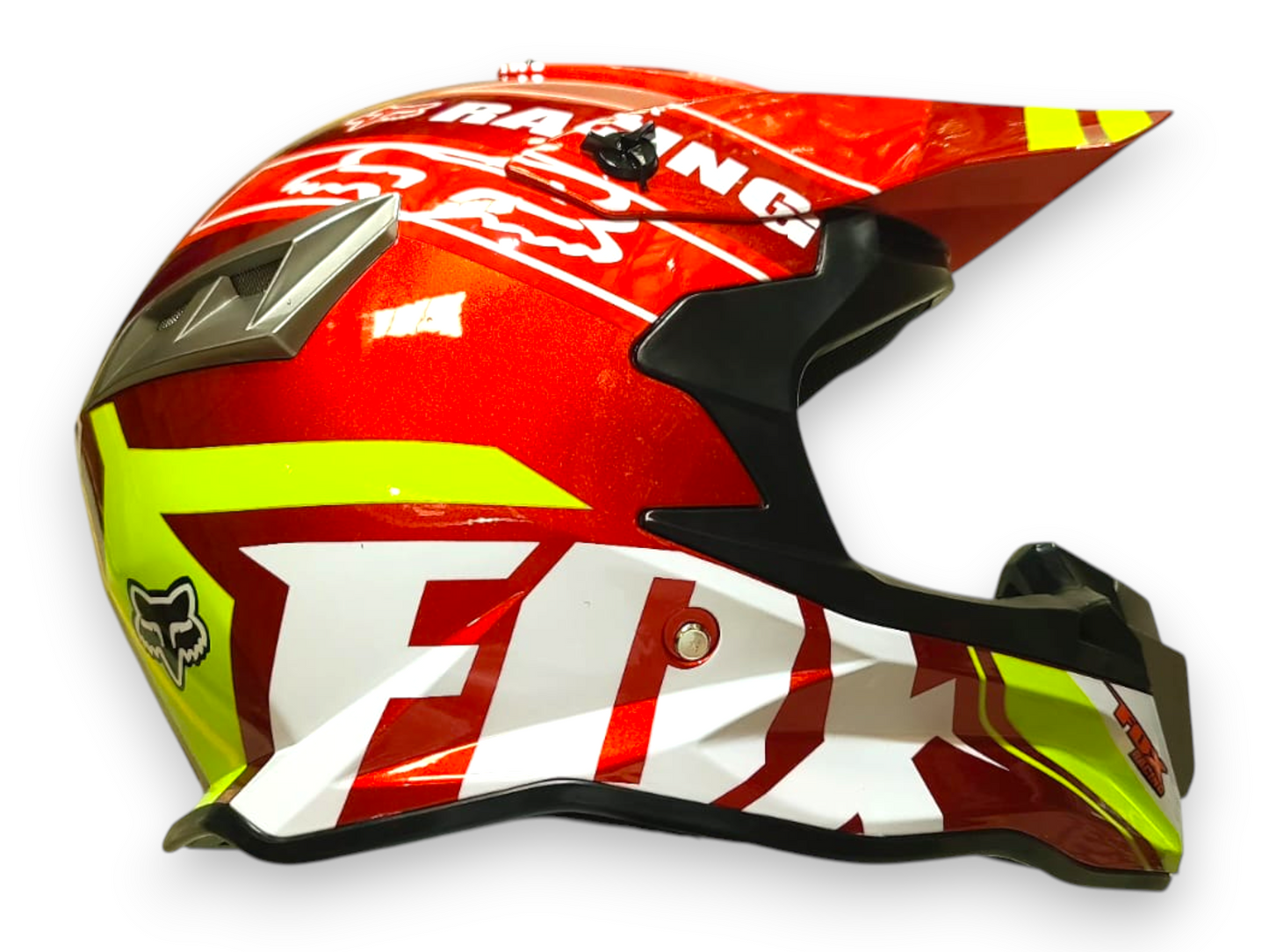 Casco de cross rojo HS2 Fox DOT M, con diseño aerodinámico y ventilación, para motocross y deportes off-road.
